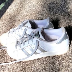 Adidas Superstar Sneakers